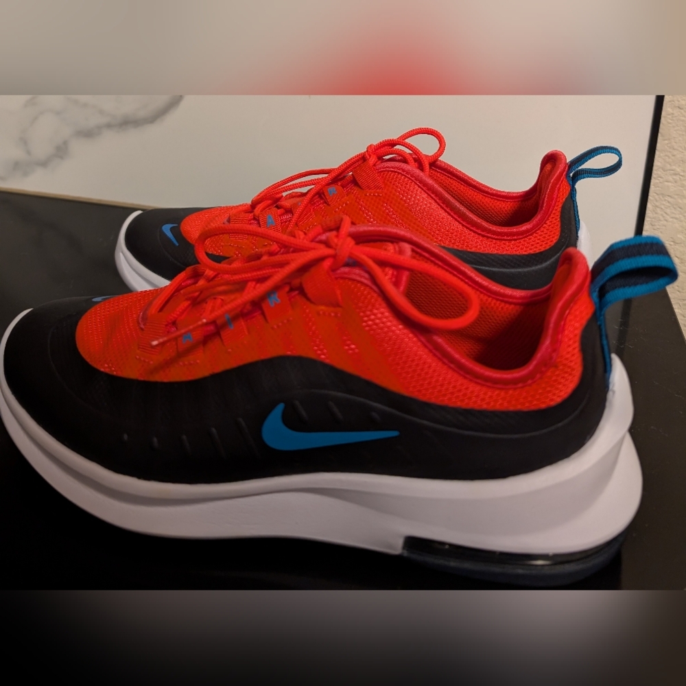 Nike Air Max Axis Grade-School Sneakers Size 5.5Y Like New MSRP $80 - Picture 6 of 12